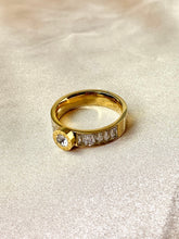 Load image into Gallery viewer, Gold Ring with Diamond
